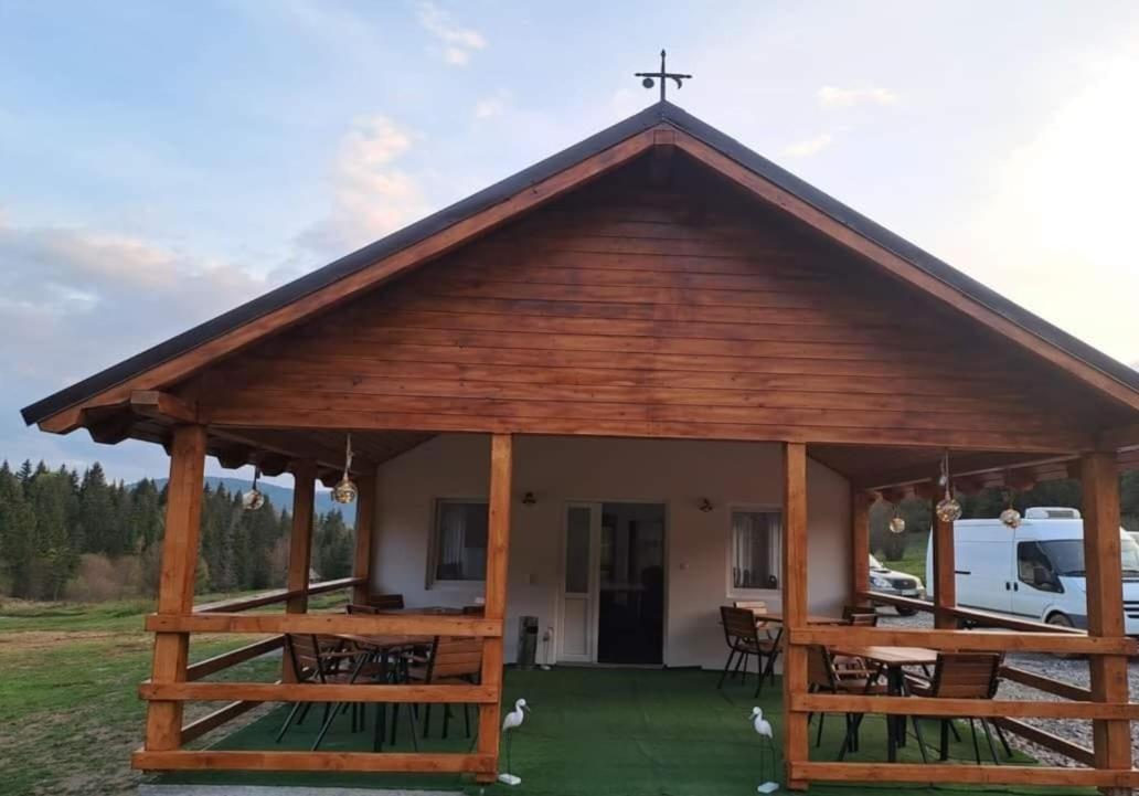 Cabane Areama Neagra Izvoru Mureşului Exterior foto