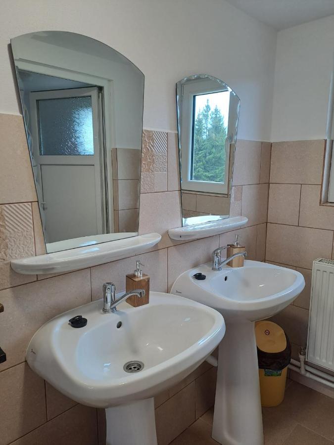 Cabane Areama Neagra Izvoru Mureşului Exterior foto